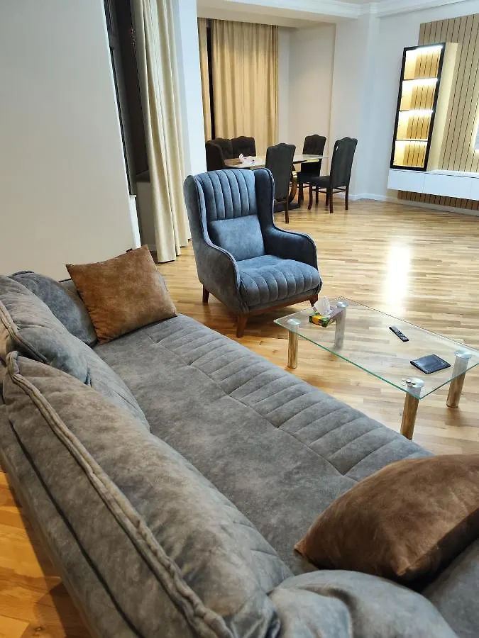 Life Is Amazing Apartment Baku