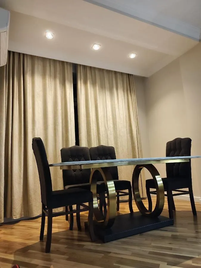 Life Is Amazing Apartment Baku